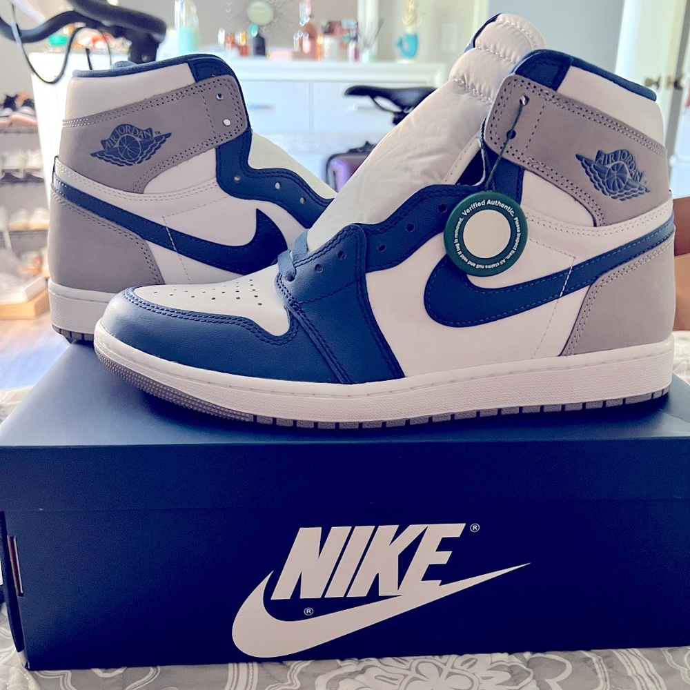 Men’s jordan high blue and grey size 12